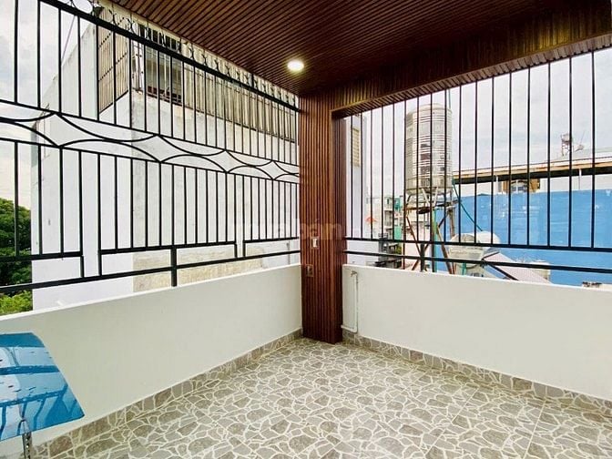 NHÀ MỚI KENG 1T2L VỊ TRÍ VÀNG- KẾT NỐI TRUNG TÂM Đ.CMT8 P12 Q10 HẺM 6M