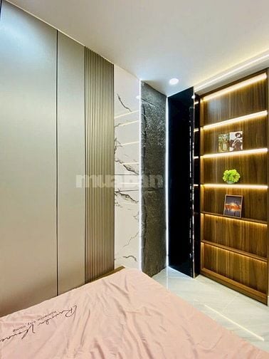 NHÀ MỚI KENG 1T2L VỊ TRÍ VÀNG- KẾT NỐI TRUNG TÂM Đ.CMT8 P12 Q10 HẺM 6M