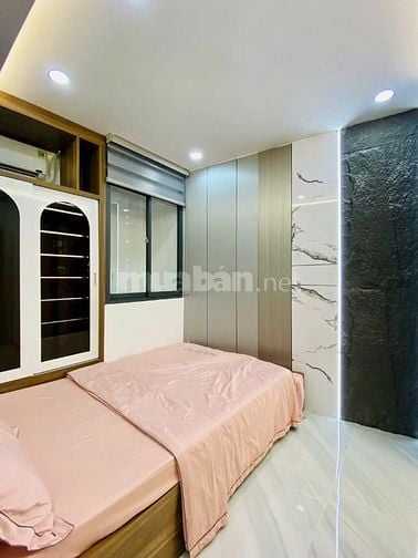 NHÀ MỚI KENG 1T2L VỊ TRÍ VÀNG- KẾT NỐI TRUNG TÂM Đ.CMT8 P12 Q10 HẺM 6M