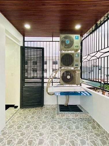 NHÀ MỚI KENG 1T2L VỊ TRÍ VÀNG- KẾT NỐI TRUNG TÂM Đ.CMT8 P12 Q10 HẺM 6M