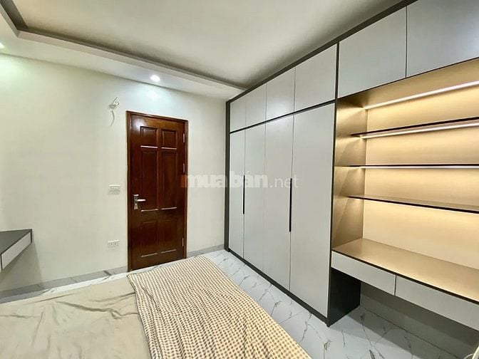 Bán nhà 5 tầng Tựu Liệt, 38m2 mặt tiền 4m, giá 6.15 tỷ