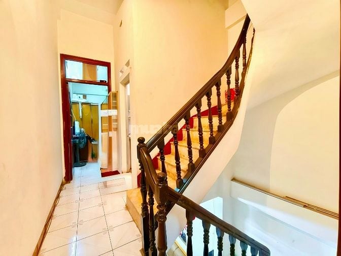 Bán nhà phố Tô Vĩnh Diện 43m2*5T,15m ra phố,2thoáng,ở ngay,giá 12.5tỷ.