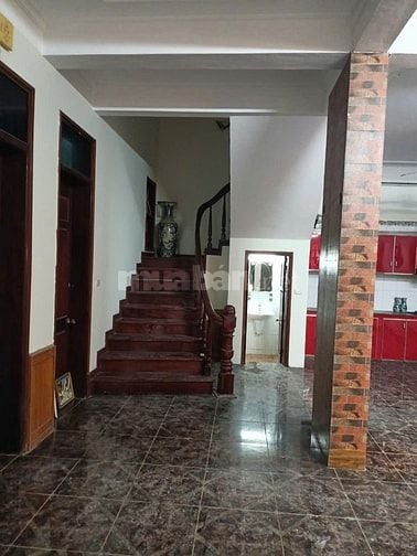 Cho thuê biệt thự 2 mặt tiền ngõ 381 Nguyễn Khang Cầu Giấy Hà Nội