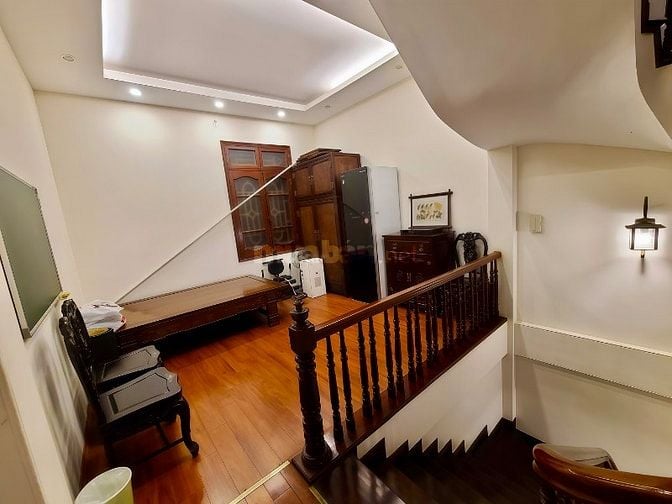Duy Nhất!Nhà đẹp Nguyễn Tuân55m*5T,mt 4m,oto vào nhà,10m ra phố,18.9tỷ