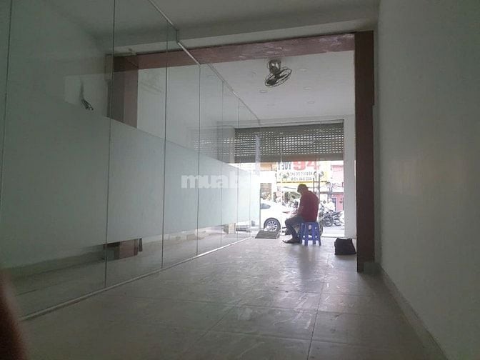 Cho thuê nhà mặt tiền đường Đinh Tiên Hoàng, Phường Đa Kao, Quận 1