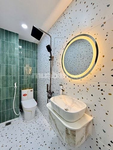 Đi nước ngoài định cư bán gấp nhà ở đường Hưng Phú, phường Hưng Phú, q