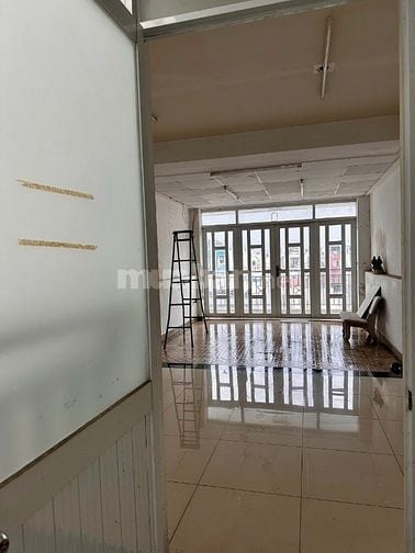 Nhà Mặt Tiền 5 lầu Đường Số 4 PN 5 WC, Tân Quy Q7 có NT vào ở ngay 