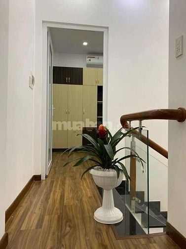 Ngộp bán căn nhà Bình Chánh , 103m2 , 960 triệu