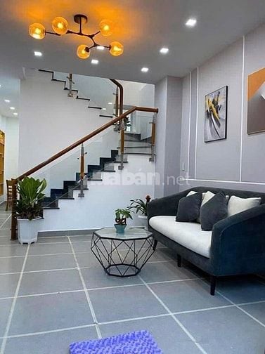 Ngộp bán căn nhà Bình Chánh , 103m2 , 960 triệu