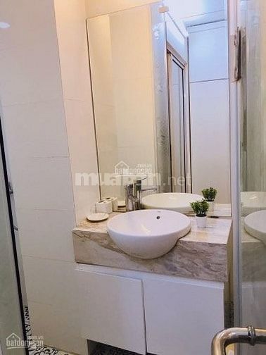Chính chủ cho thuê căn khép kín phố Hàm Long
