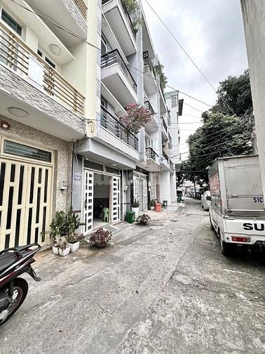 NHÀ 3 TẦNG H6M THÔNG CẠNH ĐẦM SEN - DT 52M2 - NHỈNH 5 TỶ