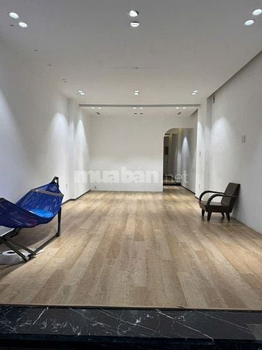 Giảm mạnh 3tỷ bán nhà 1T3L 4.5x23=95m2 Mặt tiền ngay ngã 3 Tân Cảng và