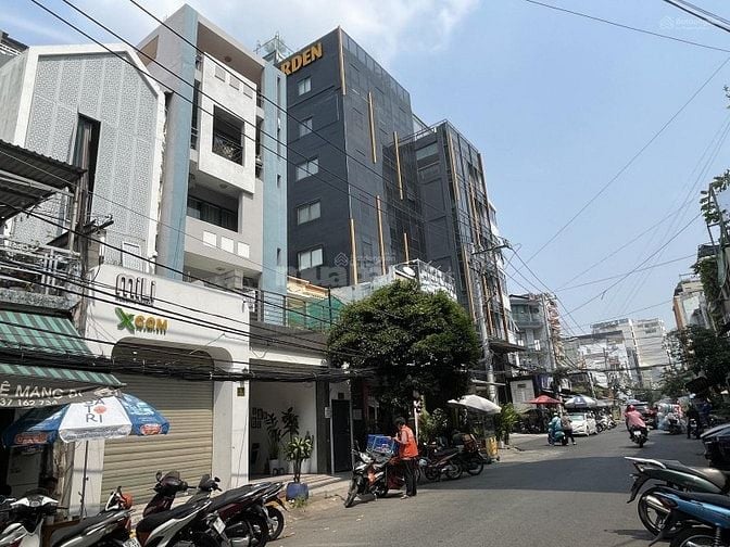 Giảm mạnh 3tỷ bán nhà 1T3L 4.5x23=95m2 Mặt tiền ngay ngã 3 Tân Cảng và