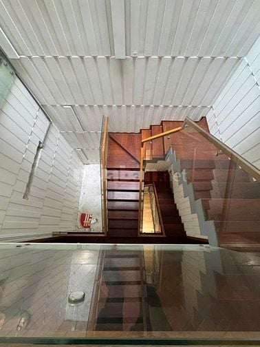 Giảm mạnh 3tỷ bán nhà 1T3L 4.5x23=95m2 Mặt tiền ngay ngã 3 Tân Cảng và