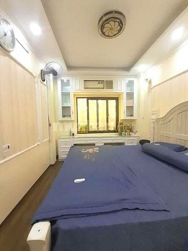 Bán nhà đẹp Ngõ Chợ Khâm Thiên sổ nở hậu chính chủ giá hấp dẫn