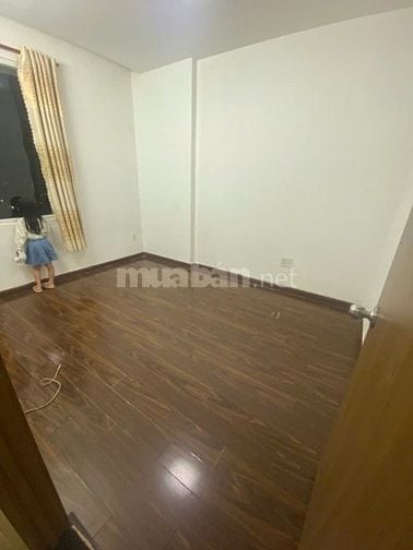 Summer Square 3PN, 2WC, 76m2 đã có sổ hồng giá 3,2ty. LH 0903 675 770