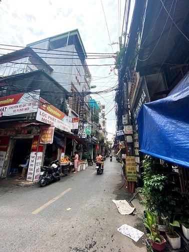Cho thuê cửa hàng lô góc mặt phố GIÁP BÁT 18m2 chỉ 6tr vào ngay