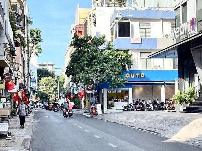 Bán góc 2 Mt Nguyễn Văn Thủ Q1, 4x20, 5 tầng, HĐT 63tr/th, chỉ 36.5 tỷ