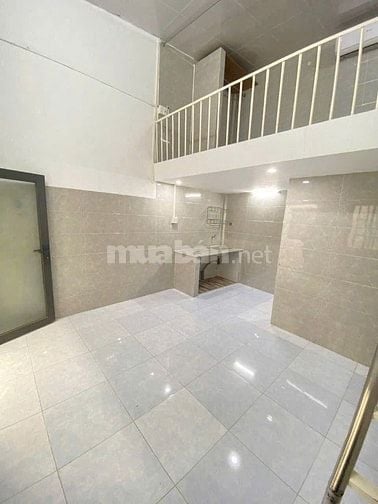 Phòng trọ chính chủ cho thuê 2tr8/thang có gác,nhà xe riêng,máy giặc