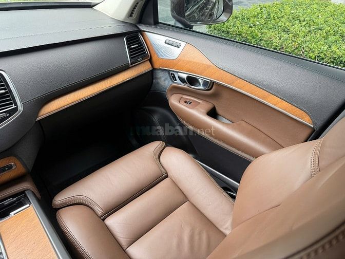 🆕 VOLVO XC90  • Sản xuất : 2018 • Odo : 70.000kilomet - xe hoàn hảo