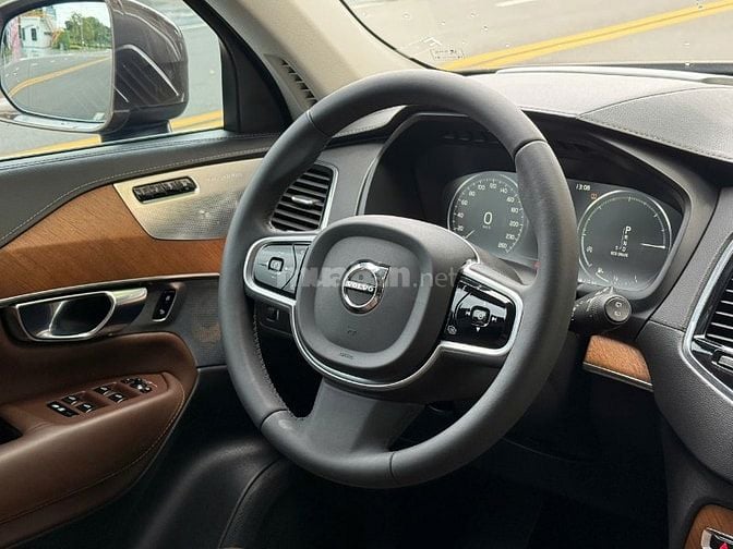 🆕 VOLVO XC90  • Sản xuất : 2018 • Odo : 70.000kilomet - xe hoàn hảo