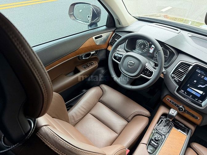 🆕 VOLVO XC90  • Sản xuất : 2018 • Odo : 70.000kilomet - xe hoàn hảo