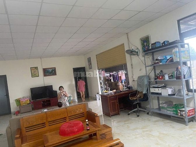 BÁN GẤP NHÀ + XƯỞNG 1,250M2 ẤP 5 TÓC TIÊN - PHÚ MỸ Gía 2.2 Tỷ