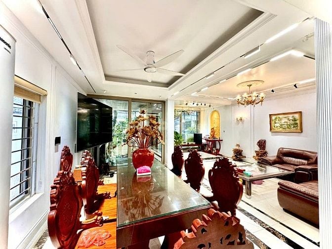 Bán nhà đường Xuân Đỉnh 105m 5 tầng mặt tiền 7.1m 25,5 tỷ, Ngõ thông, 