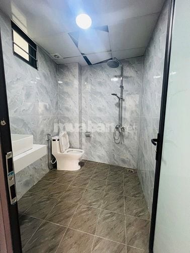 SIÊU PHẨM Ô TÔ ĐÕ TRƯỚC NHÀ – 5 TẦNG - AN THẮNG, BIÊN GIANG. 4,05 TỶ 