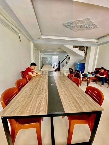 ký túc xá ngay quận 2 đầy đủ tiện nghi sạch sẽ thoáng mát 