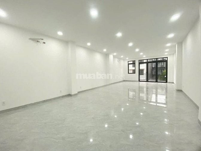 Vị trí cực đẹp Lê Thánh Tôn, Phường Bến Nghé, Quận 1. 