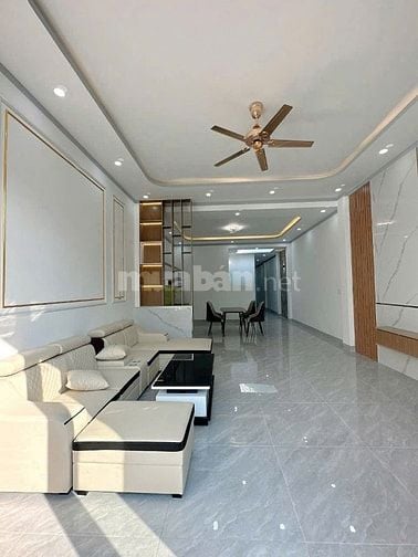 Bán gấp căn cấp 4 mới xây thiết kế hiện đại chỉ Tt450tr