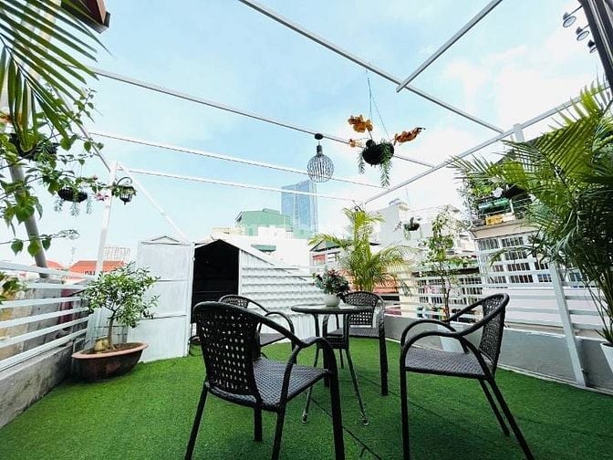 TOÀ KHÁCH SẠN – CH CAO CẤP MẶT PHỐ XUÂN DIỆU 300 TỶ 300M2 XÂY 10 T