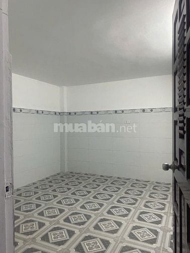 CẦN BÁN NHANH NHÀ NHÀ CẤP 4 GÁC LỬNG ĐÚC KIÊN CỐ GIÁ RẺ NHẤT KHU VỰC