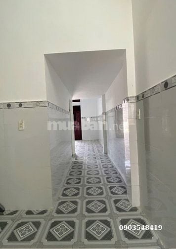 CẦN BÁN NHANH NHÀ NHÀ CẤP 4 GÁC LỬNG ĐÚC KIÊN CỐ GIÁ RẺ NHẤT KHU VỰC
