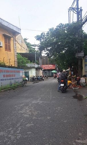 ĐẤT PHỐ Ô CÁCH 42M, MT 9.6M - OTO TRÁNH - KINH DOANH - 8.5 TỶ