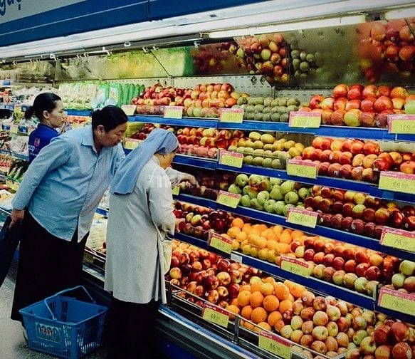 Tuyển nhân viên tạp vụ , lao động phổ thông , bảo vệ , bán hàng 