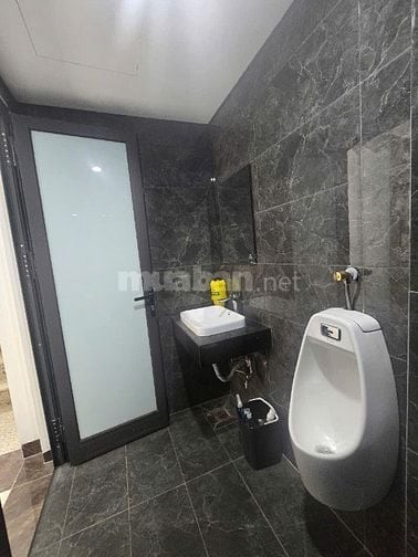 Cho Thuê mặt sàn tầng 2 hoặc 3 nhà lô góc đẹp 