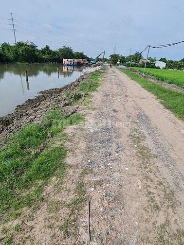 Bán đất gia đình , 1 xẹc đường ĐỖ VĂN DẬY gần cầu Xáng Hóc Môn