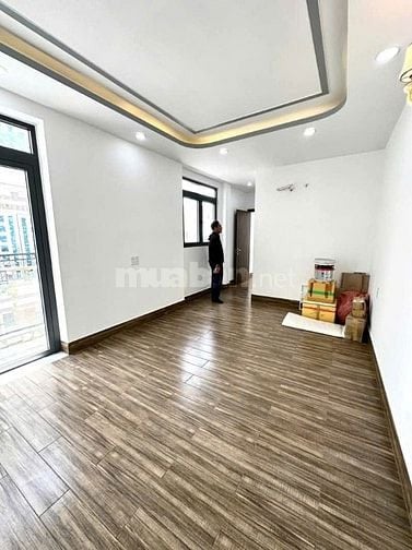 Dòng tiền 1,2 tỷ/năm. 8x12m. 4 tầng đường Thành Thái, Q10