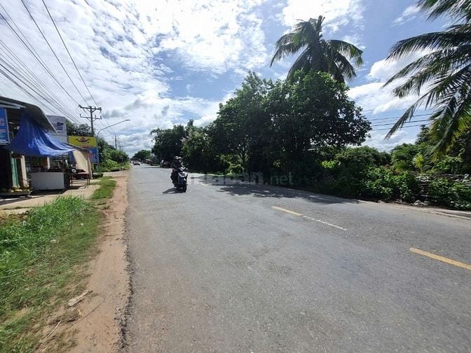 390m2 Nhà và đất. Gần cổng chính KCN Phước Đông. 1,15 tỷ 
