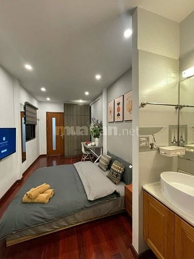  CHO THUÊ NHÀ số 9 phố Hàng Gà, DT 30m2x 5 tầng, full đồ