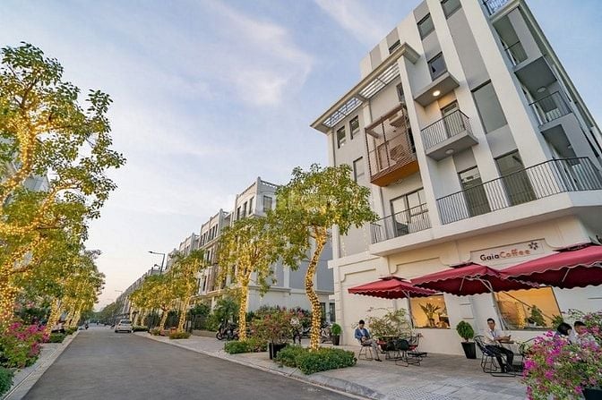 Shophouse Mặt Phố Dự Án The Manor Central Park 120m2 Mặt Đại Lộ 60M
