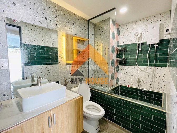MB CẦU SG Q2 CÓ LỬNG SIÊU XINH PHONG CÁCH HIỆN ĐẠI PHÙ HỢP Ở VÀ LÀM VP