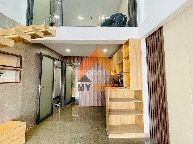 MB CẦU SG Q2 CÓ LỬNG SIÊU XINH PHONG CÁCH HIỆN ĐẠI PHÙ HỢP Ở VÀ LÀM VP