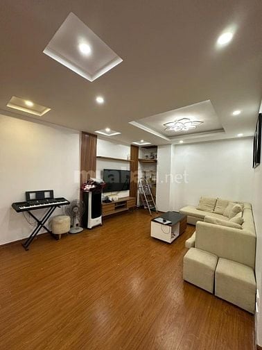 Nhà có việc Cần bán gấp siêu phẩm căn góc chung cư trung tâm Cầu Giấy 