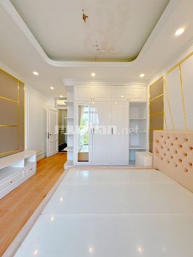Mặt Tiền Khu Víp Phan Xích Long Cạnh Khu Đường Hoa - Full Nội Thất Xịn