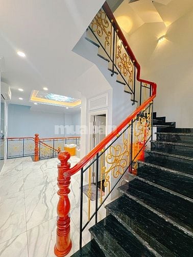 Mặt Tiền Khu Víp Phan Xích Long Cạnh Khu Đường Hoa - Full Nội Thất Xịn
