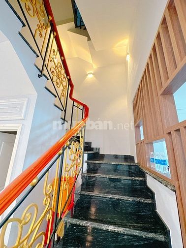 Mặt Tiền Khu Víp Phan Xích Long Cạnh Khu Đường Hoa - Full Nội Thất Xịn