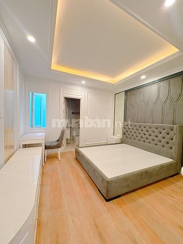 Mặt Tiền Khu Víp Phan Xích Long Cạnh Khu Đường Hoa - Full Nội Thất Xịn